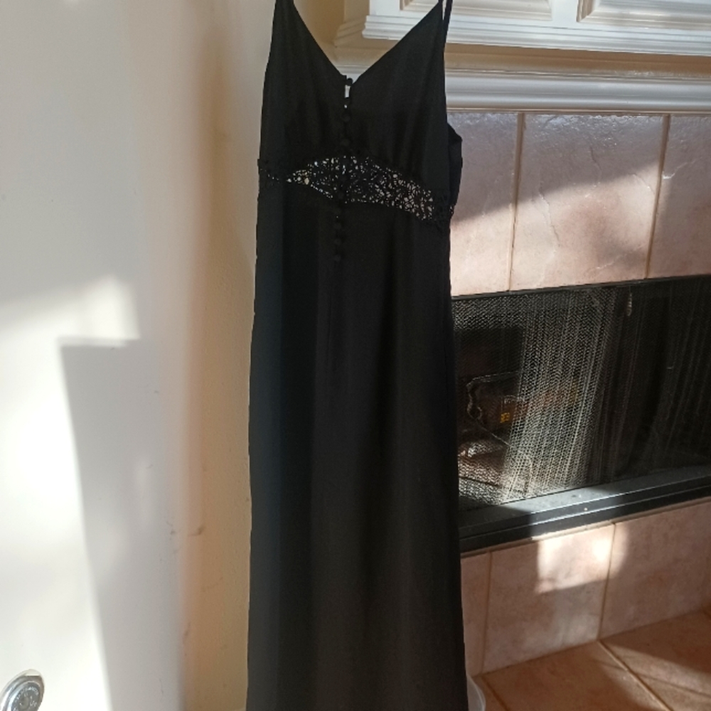 Black HOT BESO Long Spaghetti Strap Dress. S. LIGHTLY used